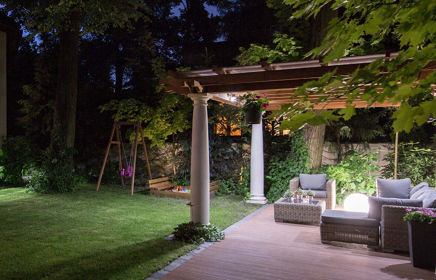 Creating Outdoor Living Spaces Creating Outdoor Living Spaces