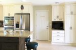 white-cabinets2